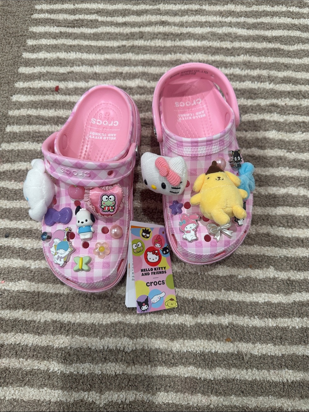CROCS Pink Gingham Hello Kitty & Sanrio Charm Clogs